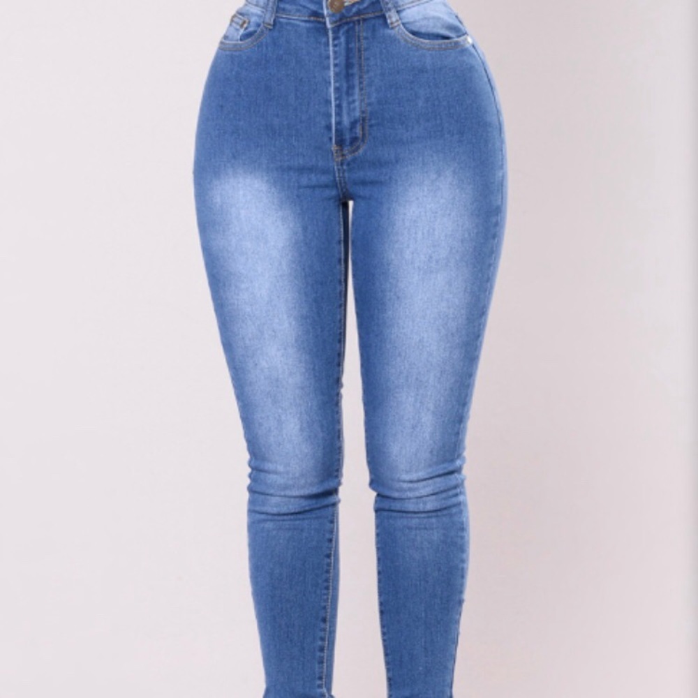 Isabella high waist jeans from Fashion Nova
